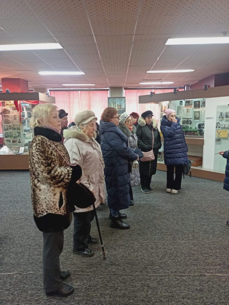 Экскурсия группы "Активное долголетие" в Ивантеевском музее.