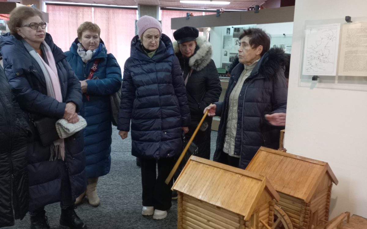 Экскурсия группы "Активное долголетие" в Ивантеевском музее.