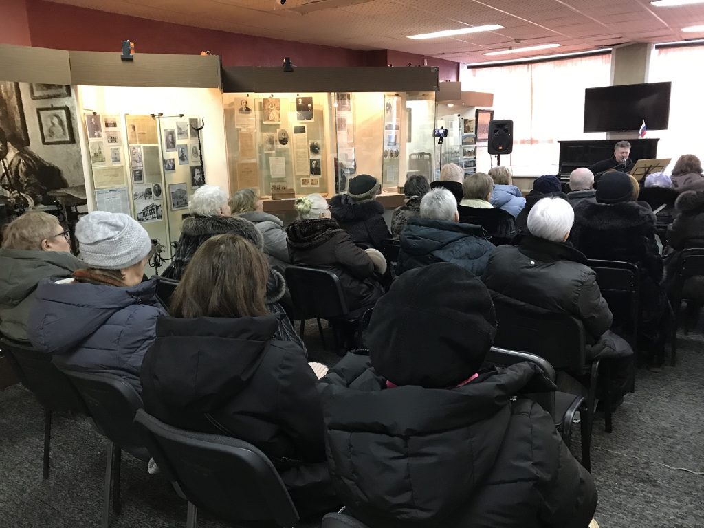 Песни военных лет в Ивантеевском историко-краеведческом музее