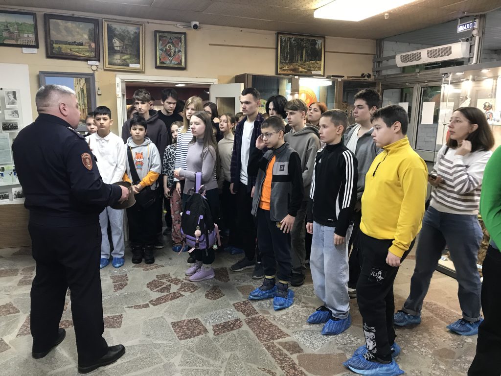 "Урок мужества" в Ивантеевском историко-краеведческом музее