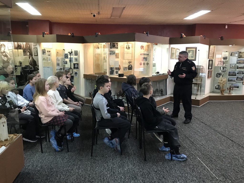 "Урок мужества" в Ивантеевском историко-краеведческом музее